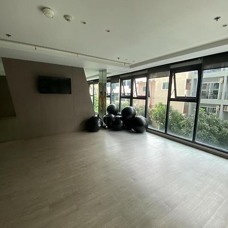 The Base In Pattaya Apartment Exterior foto