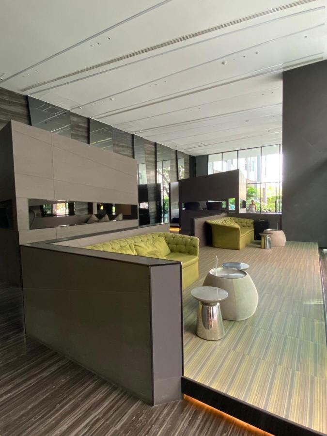 The Base In Pattaya Apartment Exterior foto