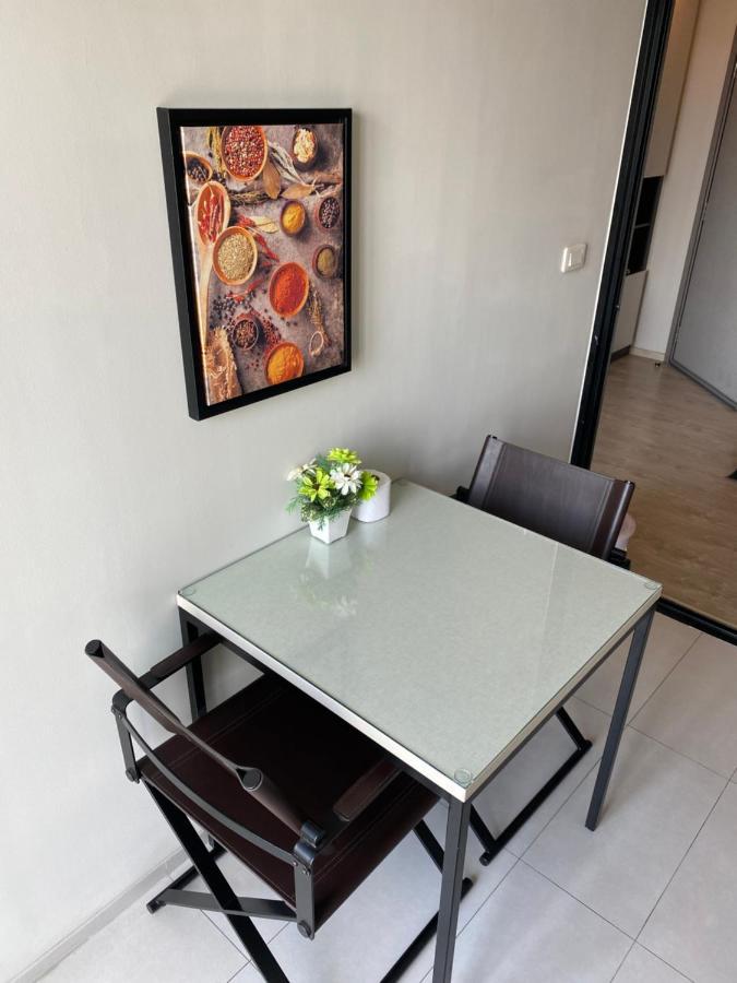 The Base In Pattaya Apartment Exterior foto