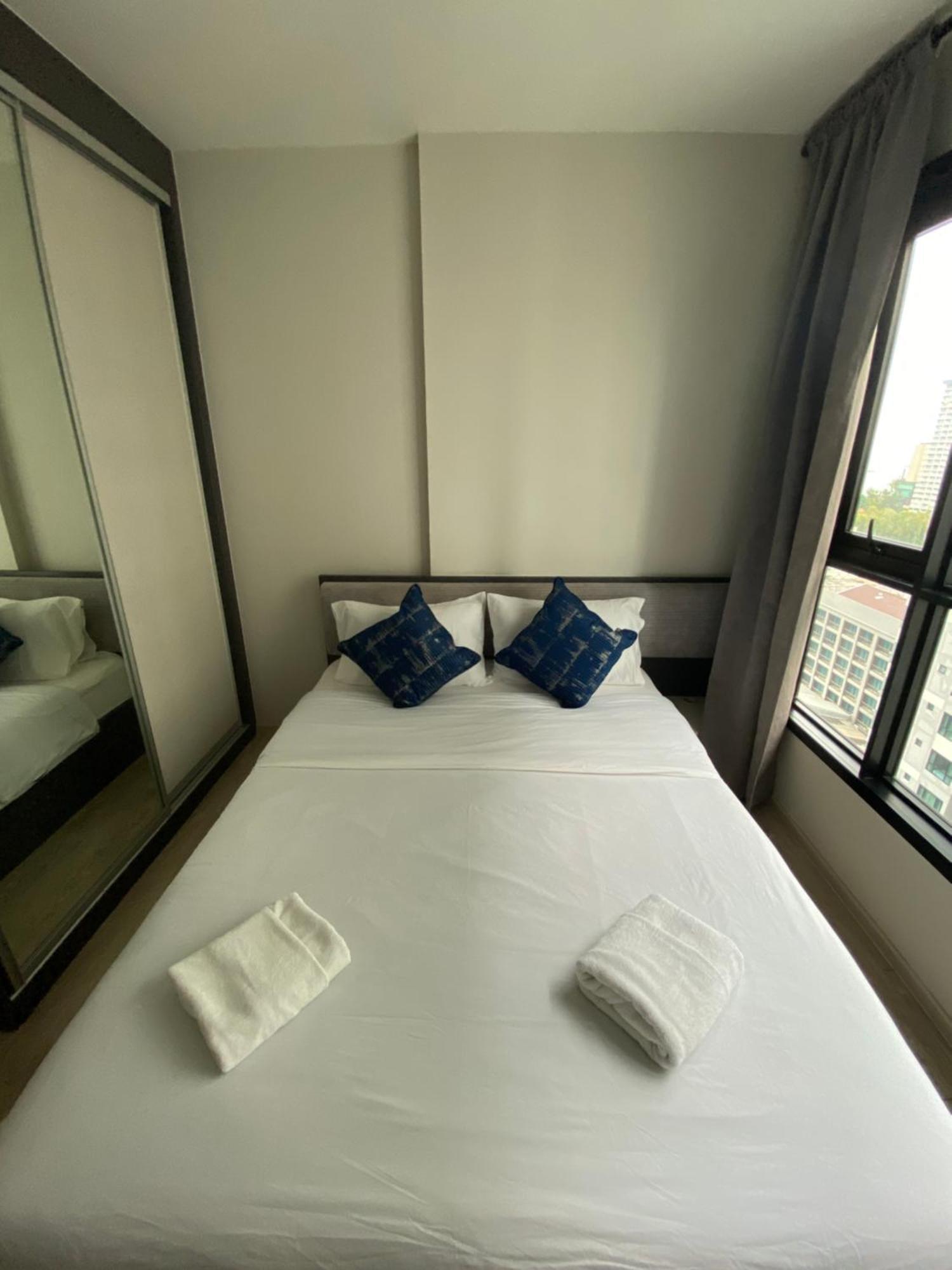 The Base In Pattaya Apartment Exterior foto